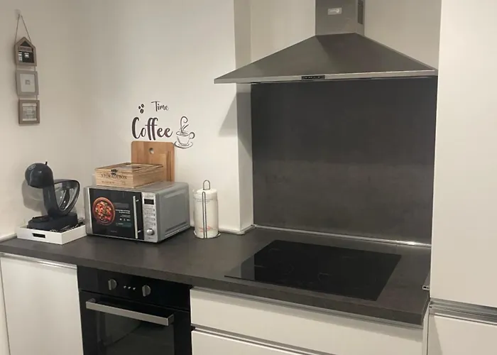 Deluxe Apartment Self Check In Parking