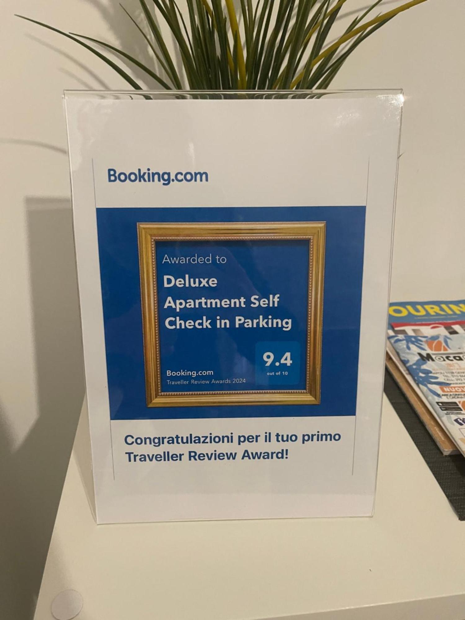 Deluxe Self Check In Parking *